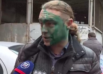 «Свободовца» Мирошниченко облил зеленкой «старый знакомый»
