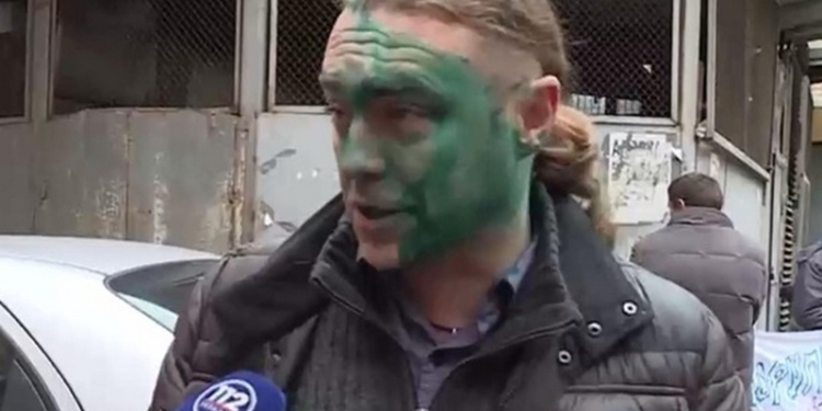 «Свободовца» Мирошниченко облил зеленкой «старый знакомый»