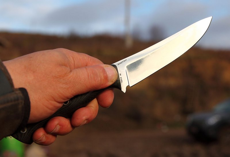 В Мариуполе мужчина с ножом угрожал кондуктору: конфликт связывают с COVID-сертификатом