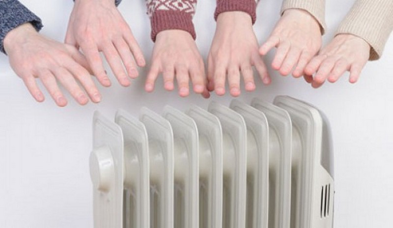 В квартирах украинцев этой зимой похолодает: Кабмин снижает разрешенный минимум отопления до 16 градусов