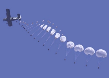 За две недели николаевские десантники прыгнули с Ан-26 и Ми-24 1172 раза