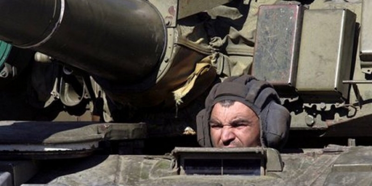 В “ЛНР” анонсировали начало отвода танков на 10 часов субботы