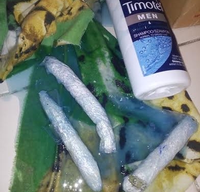 В Ольшанскую колонию пытались передать запрещенные предметы в шампуни