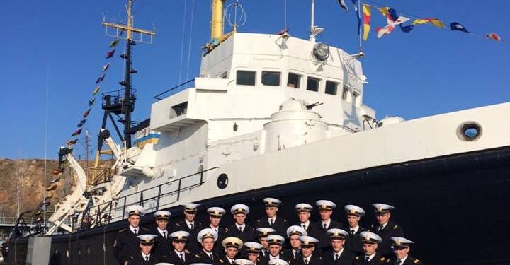 В Очакове отпраздновали флотские именины морского буксира «Корец»