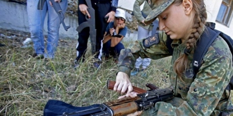 Почти тысяча женщин-военнослужащих поучаствовали в АТО