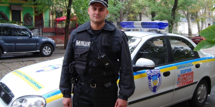 В Николаеве задержали мужчину, который хотел «заночевать в аптеке и согреться спиртом»