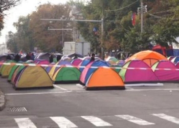 Протестанты в Кишиневе убрали палатки с центрального проспекта