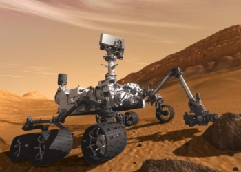 От марсохода Curiosity получены фото богатых железом гор в кратере Гейла