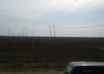 На границе с Крымом подорвали еще одну опору линии электропередач