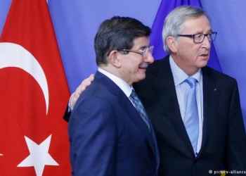 В ЕС согласовали сроки введения безвизового режима с Турцией