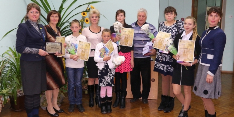 «Жива мова Кінбурна» – лучшая: в Николаеве подвели итоги конкурса молодых литераторов «Золотая арфа-2015»