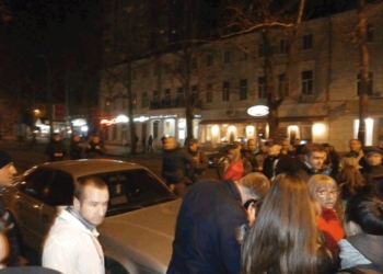 От постов в Фейсбуке – к действиям: николаевцы начали бороться с автобыдлом в реальной действительности