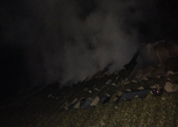 На Николаевщине горела хозпостройка и жилой дом