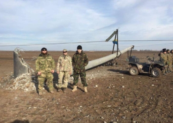 Нацгвардейцы штурмуют участников блокады Крыма