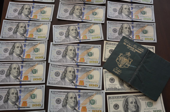 В Николаеве гражданин одной из стран Ближнего Востока «клепал» Шенгенские визы