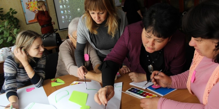 Николаевские психологи продолжают учиться работе с переселенцами