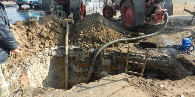 Наверно, пороблено: в Николаеве – вал разрытий по свежее постеленному асфальту