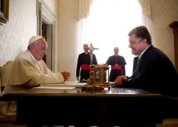 Папа Римский принял приглашение посетить Украину – Порошенко