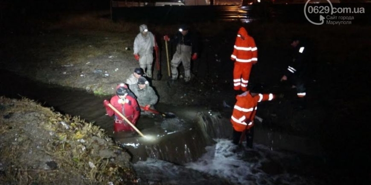 В Мариуполе ураган, в Волновахе снег