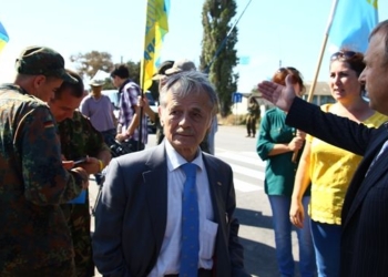 Несколько фур могут быть пропущены в Крым в обмен на заключенных