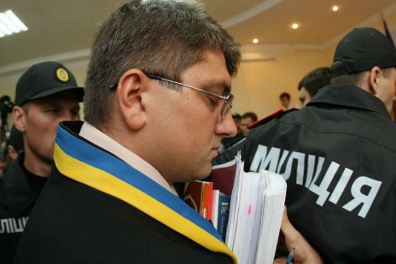 За нарушение присяги. ВСЮ уволил судью Киреева, посадившего Тимошенко 1