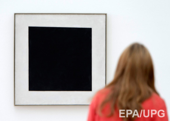 Под “Черным квадратом” Малевича нашли другую картину и надпись