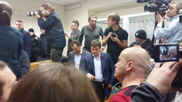 Суд по делу Корбана: потасовка, полиция, судью вывели под конвоем, прокурора – в милицию