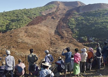В Бирме лавина мусора похоронила заживо более сотни человек
