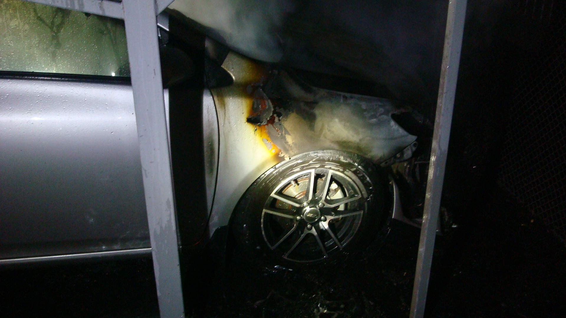 На Красных Маевщиков сгорела «Toyota Corolla»