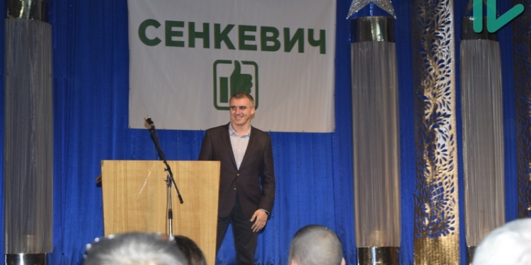 Новоизбранный мэр Николаева Сенкевич провёл встречу с горожанами