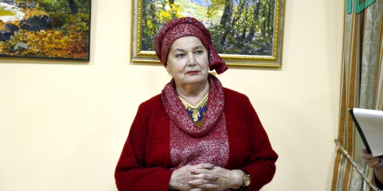 «Целый мир на полотне»: в краеведческом музее открылась персональная выставка Серафимы Сенкевич