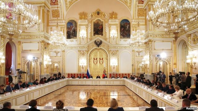 Как делается пропаганда. Российский журналист запустил сайт “Лапшеснималочная”