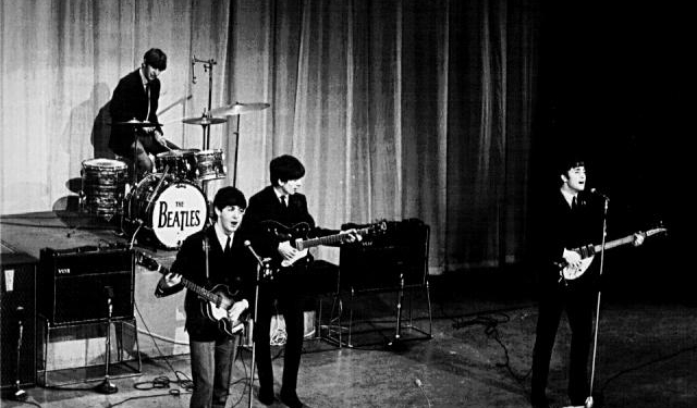 Гитара Джона Леннона продана за 2,4 млн долларов