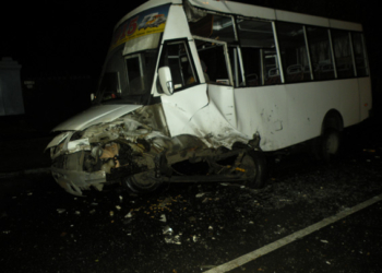 В Николаеве очередное ДТП с маршруткой. Пострадали 8 человек