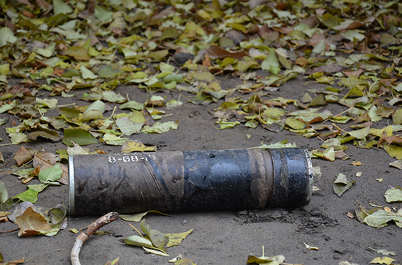 В Николаеве возле школы обнаружили странный предмет