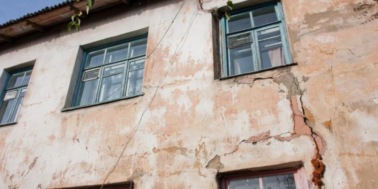В Николаеве исполком признал аварийными 9 квартир в двух домах