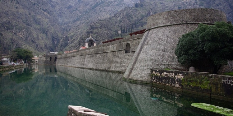 Президент Болгарии: Россия планирует «гибридную войну» на Балканах