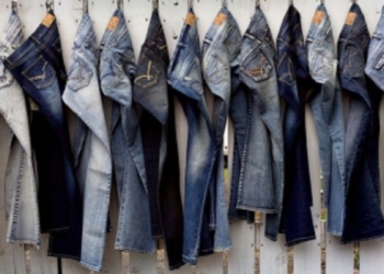 Надел брюки и пошел: из магазина на ул.Советской в Николаеве 26-летний гражданин решил выйти с неоплаченной обновкой