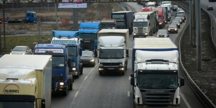 Российские дальнобойщики планируют 30 ноября провести акцию протеста в Москве