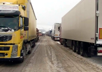 Дальнобойщики РФ обещают “полную блокаду Москвы”. “Революционеры” выдвинули свои требования