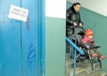 В Запорожье сегодня массово остановились лифты