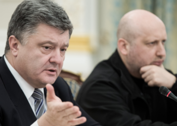 Украинским военнослужащим дан приказ открывать ответный огонь, – Порошенко