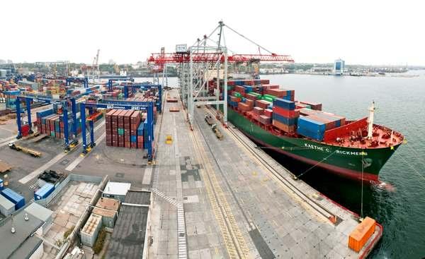 Кабмин снизил вдвое ставки портовых сборов для транзитных грузов 1