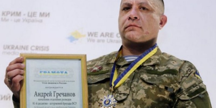 “Киборга” Рахмана освободили из плена, обменяв на задержанного майора российской армии Старкова