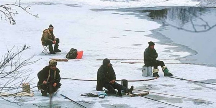 Сегодня в Украине начал действовать запрет на лов рыбы на зимовальных ямах