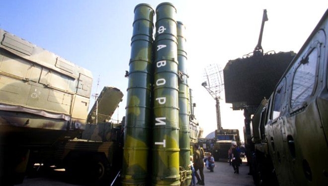 Москва начала поставку Тегерану ракетных комплексов С-300