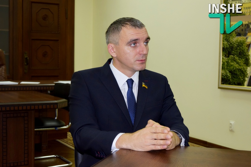 Александр Сенкевич приглашает депутатов, обеспокоенных вопросами подготовки бюджета и работы города в зимний период, на аппаратное совещание 1