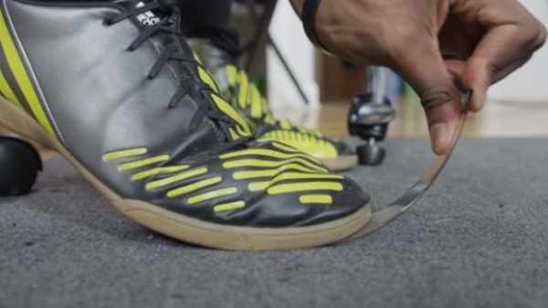 “Упругое, как сталь”. Ученые разработали новый вид сверхпрочного стекла