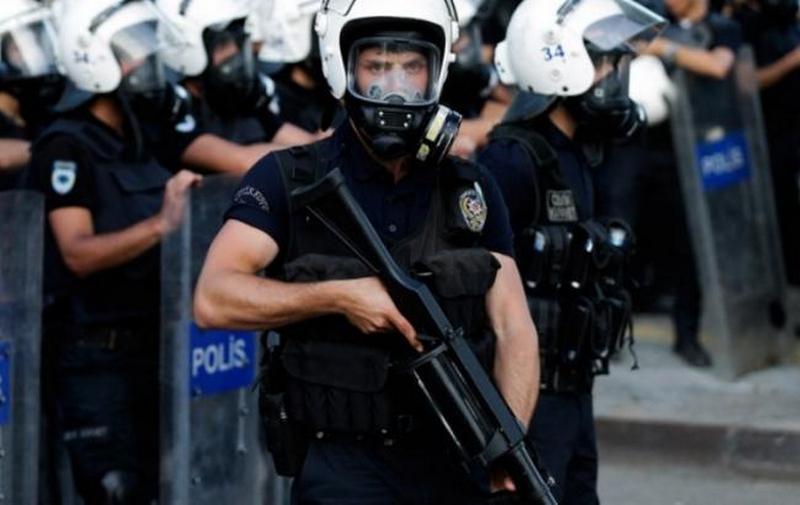 В рамках борьбы с терроризмом Турция запретила въезд 33 тысячам человек 1
