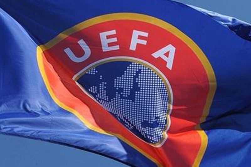 Главу европейского футбола будут выбирать из трех кандидатов: испанца, словенца и голландца 1